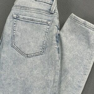 Willow & Root Buckle The Mom Jean Sz 25 Stone Wash Distressed Denim Stretchy
